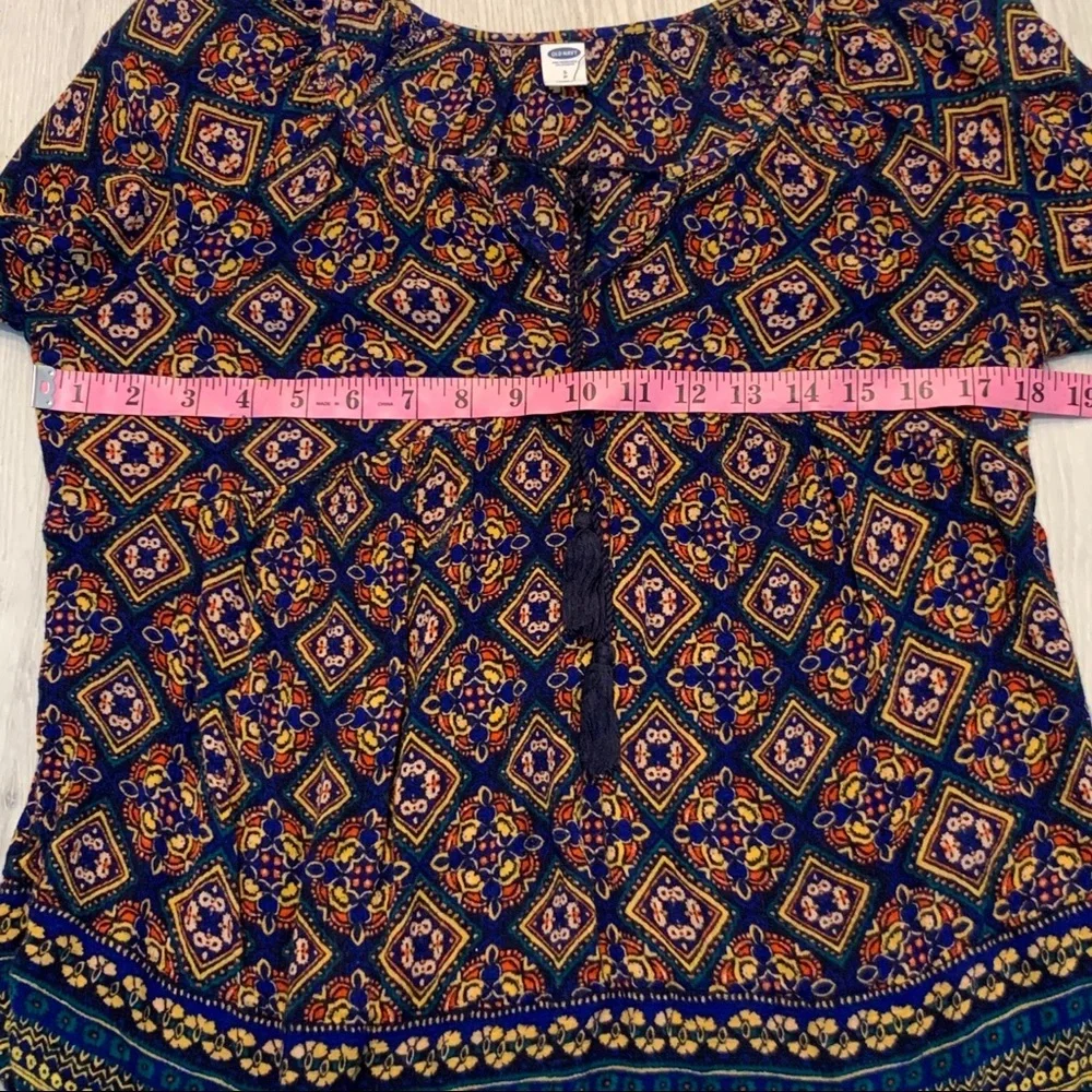 OLD NAVY Long Sleeve Loose Fitting Pullover Top